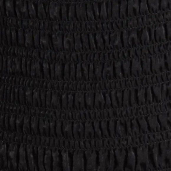 NWT $388 FRAME Smocked Off the Shoulder black top / blouse size medium - Picture 2 of 3